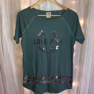 Vs PINK sequins tee. NWOT.